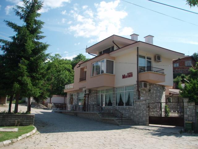 Mania Guest House Калофер Екстер'єр фото